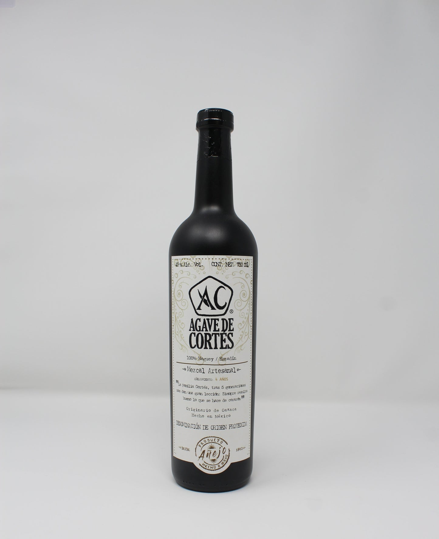 Mezcal Artesanal Añejo 3 años "AGAVE DE CORTES"