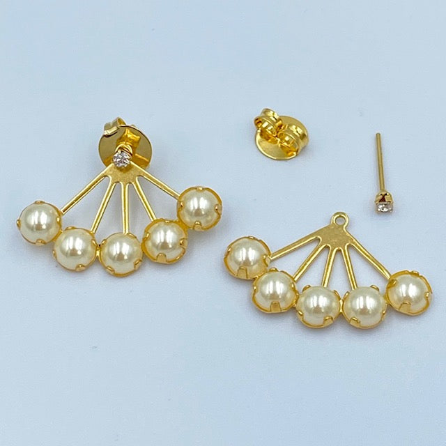 Aretes Charlote con perlas- Baño de oro 18K